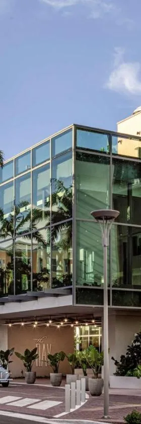The Ray Hotel Delray Beach, Curio Collection By Hilton，位于德尔雷比奇的酒店