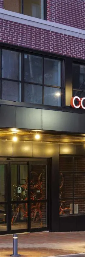 Canopy By Hilton Portland Waterfront，位于波特兰的酒店