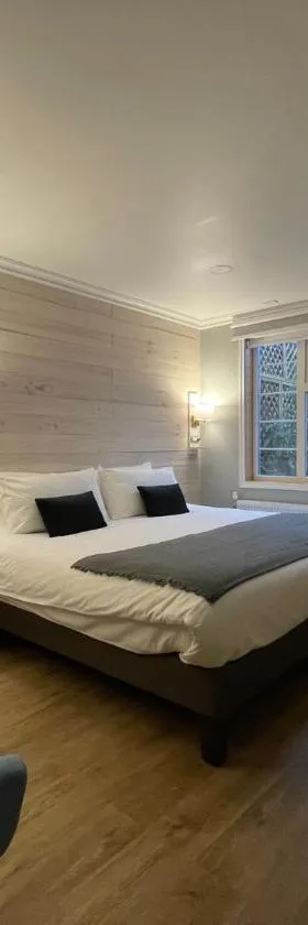 Hostal Boutique Puerta Roja，位于蓬塔阿雷纳斯的酒店