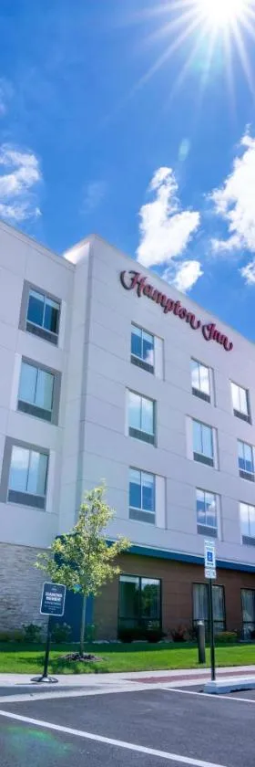 Hampton Inn By Hilton Huntley Chicago，位于Huntley的酒店