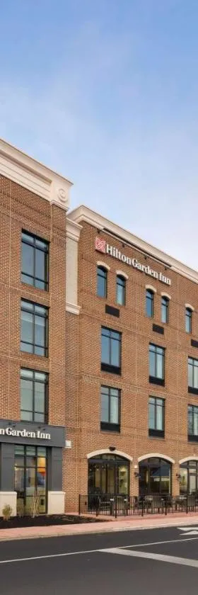 Hilton Garden Inn Haymarket，位于Haymarket的酒店