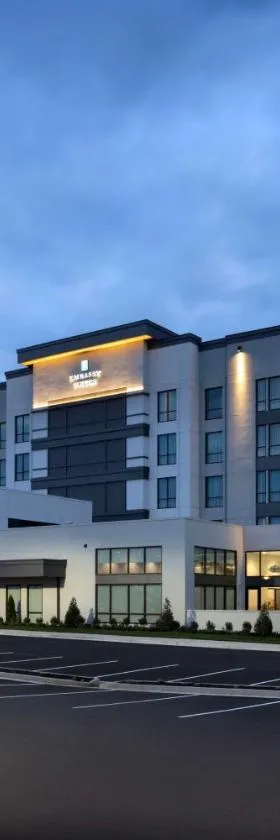 Embassy Suites By Hilton Bowling Green，位于博林格林的酒店