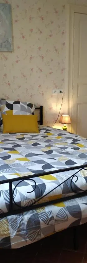 Chambre d'hôtes de lamy，位于Pierrerue的酒店