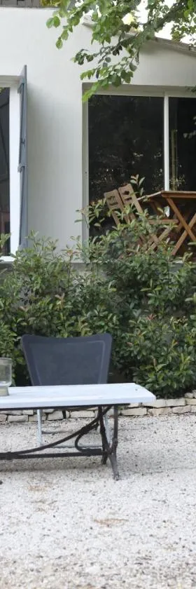 Maison calme et verdure，位于圣卡纳的酒店