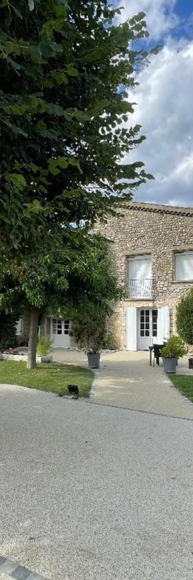 Petite'Escale，位于Charmes-sur-Rhône的酒店
