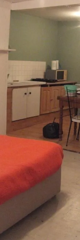 studio au calme，位于Eyburie的酒店