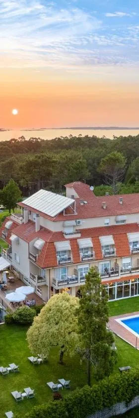 Hotel Spa Atlántico San Vicente do Mar，位于圣维森德马尔的酒店