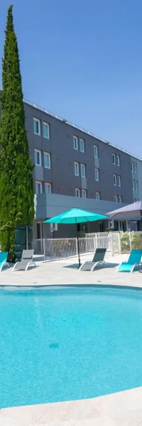 Kyriad Direct - Bourg les Valence，位于瓦朗斯堡的酒店