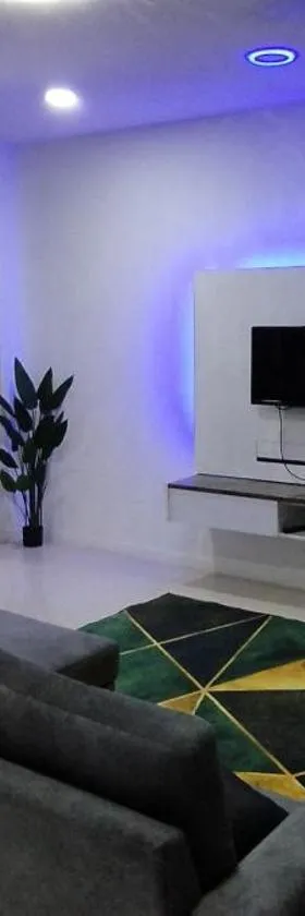 Homestay Kota Bharu ONE SERIBONG near Mydin mall Tunjong & Wakaf Che Yeh，位于哥打巴鲁的酒店