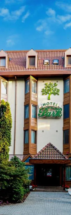 Park Hotel Gyula，位于久洛的酒店