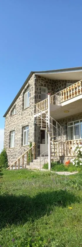 Guest House AREVIK，位于Artsvakar的酒店