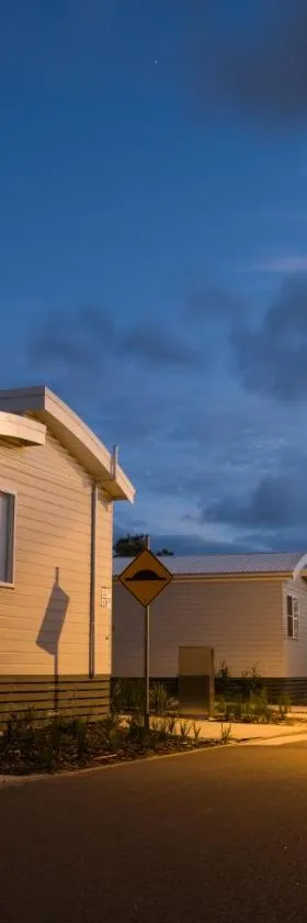 NRMA Stockton Beach Holiday Park，位于Stockton的酒店
