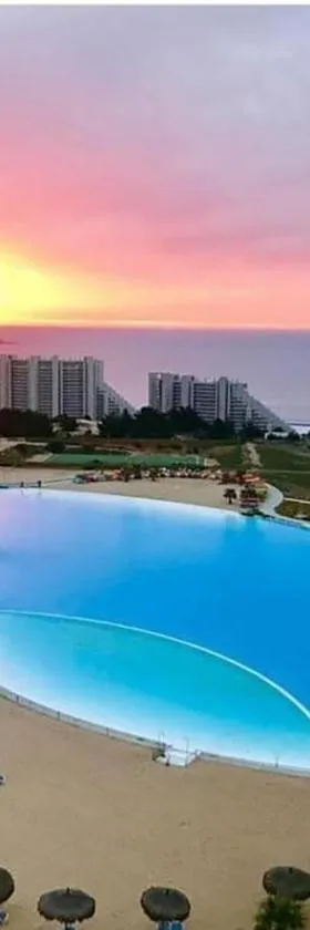Departamento Laguna Bahía Algarrobo，位于阿尔加罗沃的酒店