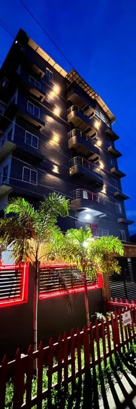 RJB Grand，位于古瓦哈提的酒店