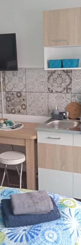 Apartmánové studio LauMar，位于布泽涅茨的酒店