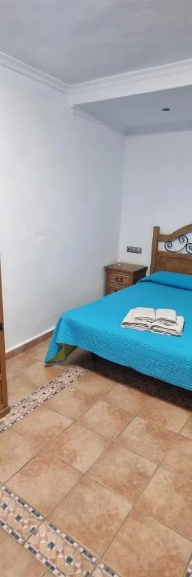 Habitaciones Miramar，位于博罗尼亚的酒店