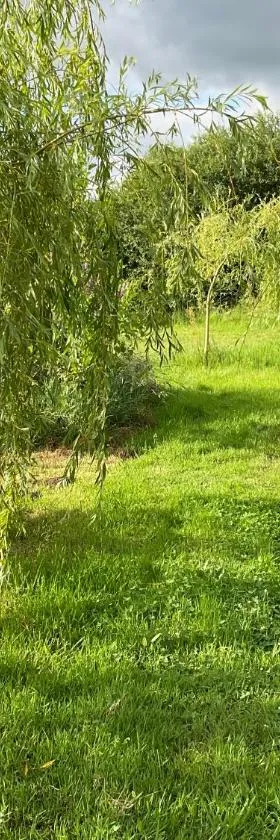 Les Sources Camping club，位于Les Cresnays的酒店