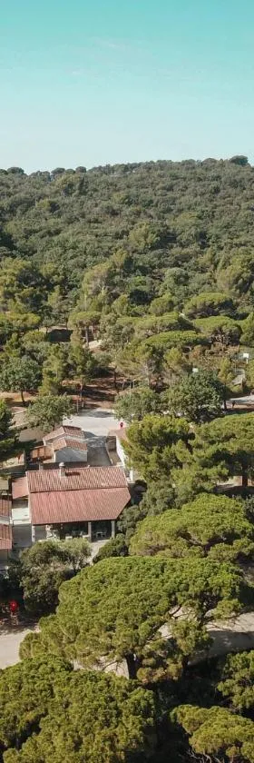 Camping Ladouceur，位于拉马蒂埃勒的酒店