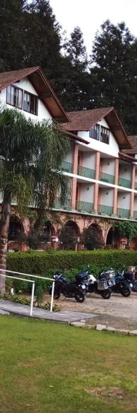 HOTEL CAMPO ALEGRE，位于坎普阿莱格里的酒店