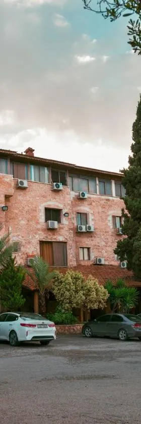 Al Joude Hotel فندق الجود，位于伊尔比德的酒店