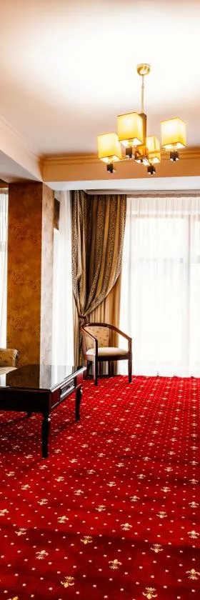 President Resort Hotel，位于基希讷乌的酒店