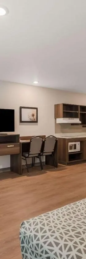 WoodSpring Suites Bellflower - Los Angeles，位于贝尔弗劳尔的酒店