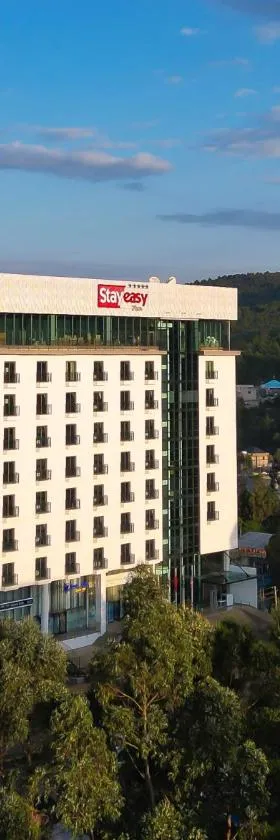 Stay Easy Plus Hotel，位于亚的斯亚贝巴的酒店