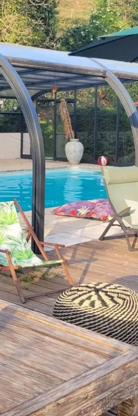 Manoir des Pélies SPA，位于孔克的酒店