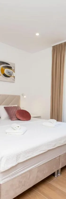 New Apartment White Angel，位于杜埃的酒店