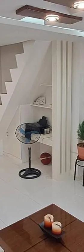 Cozy Transient house in Calapan City.，位于Calapan的酒店