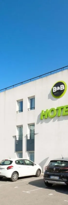 B&B HOTEL Cannes La Bocca Plage，位于戛纳的酒店