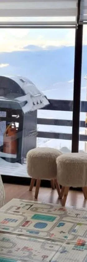 Ski in-out Apartment in El Colorado，位于El Colorado的酒店