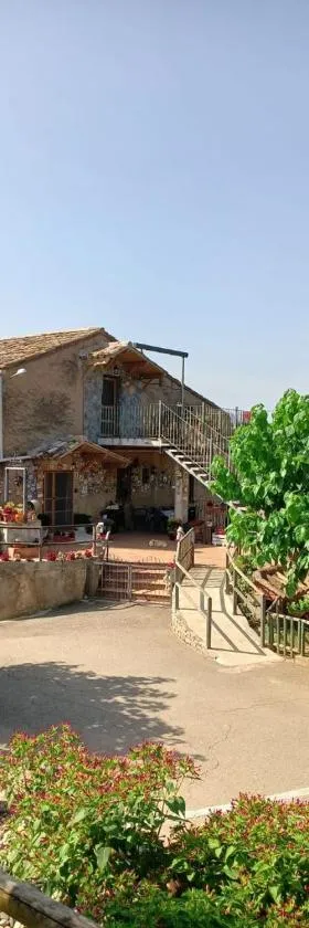 Masia La Roca，位于Castellnou de Bages的酒店