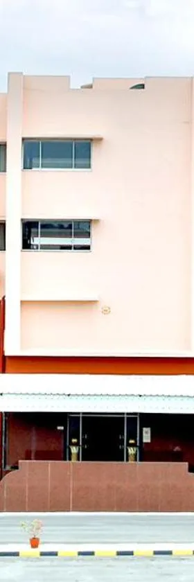 Ramoji Sahara Shared Accommodation，位于Pedda Ambarpet的酒店