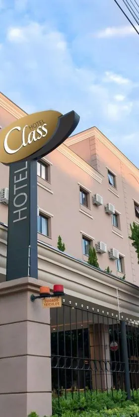 帕索斯克拉斯酒店，位于帕苏斯的酒店