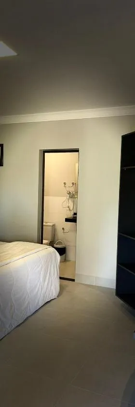 Chapada Park Pousada e Restaurante，位于沙帕达-杜斯吉马朗伊斯的酒店