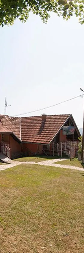 Sonnen Brijeg，位于姆尔科尼奇格勒的酒店