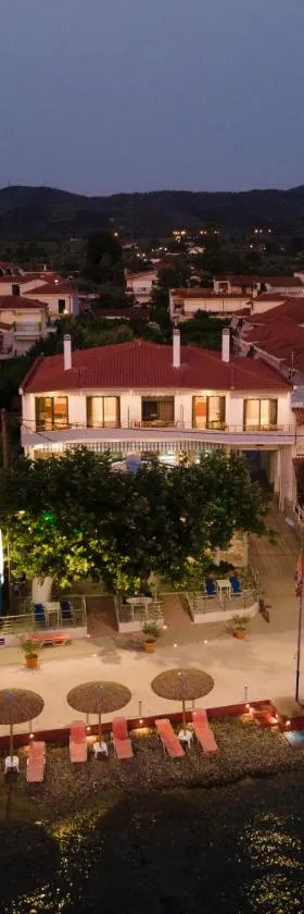 suite apartment Αdonis，位于阿吉奥坎波斯的酒店