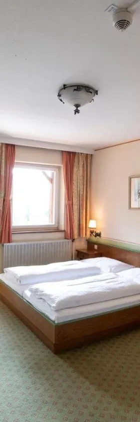 Hotel Gasthof Lercher，位于穆劳的酒店
