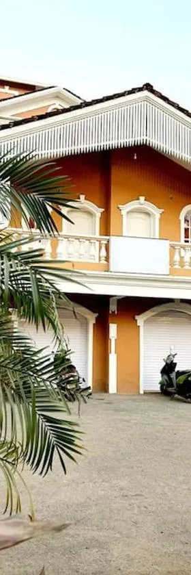 Reev's Homestay: Luxury 2 Bedroom apartment，位于Arossim-Cansaulim的酒店