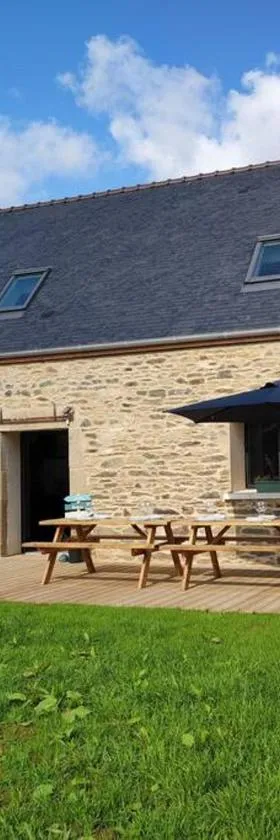 Gîte de famille proche de la mer trédarzec，位于Trédarzec的酒店