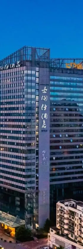 深圳圣淘沙酒店翡翠店-免费畅享热带风情泳池和高端健身会所，位于深圳的酒店