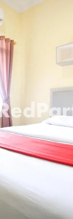 Indah Residence Syariah Mitra RedDoorz，位于雅加达的酒店