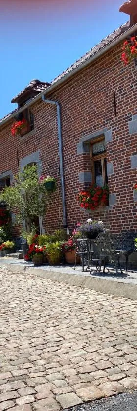 Le Clos de la Belle Loge Location de studio，位于Frasnoy的酒店