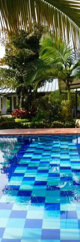 Finca Santa Clara, Rivera-Huila，位于里韦拉的酒店