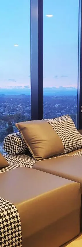 Modern&cozy life in Sky Garden 5min from station，位于格伦韦弗利的酒店