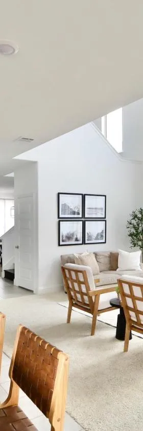 Luxe Living 4-bedroom with fireplace & game room，位于Little Elm的酒店