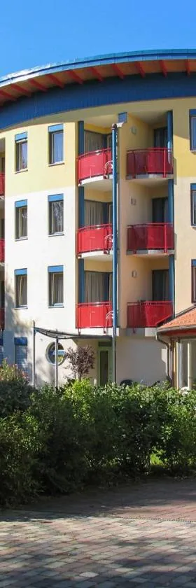 Hotel & Kurpension Weiss，位于巴特塔茨曼斯多夫的酒店