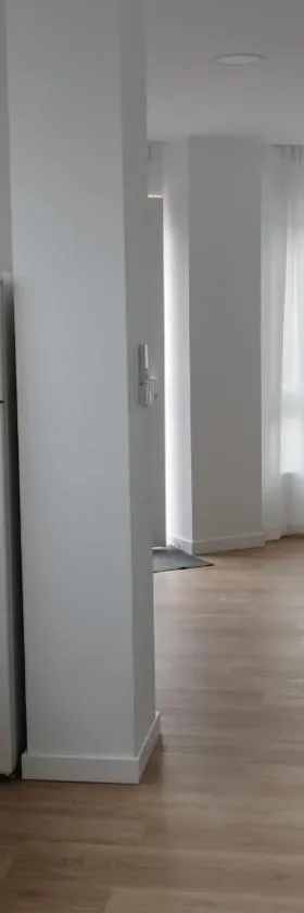 Apartamentos y estudios EL CENTRO，位于Vargas的酒店