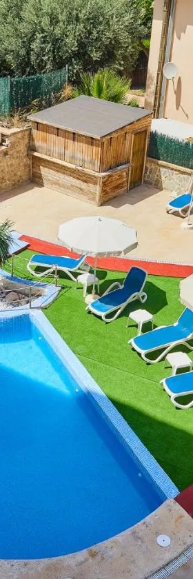 Sol y Mar Apartments，位于卡拉博纳的酒店